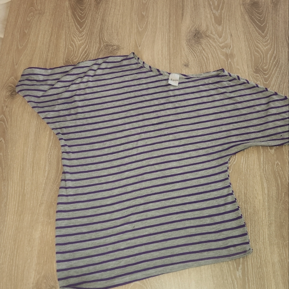 Asymmetric t-shirt